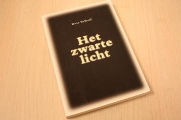 Belz, R. - Het zwarte licht / druk 1, Nieuw
