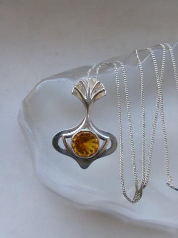 Zilver - Ketting met hanger - Art Nouveau-stijl