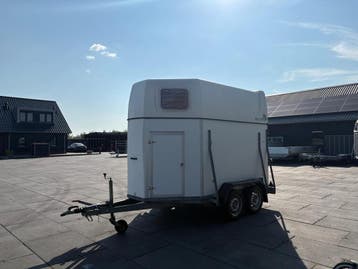 Humbaur 2-paards trailer met zadelkamer in goede staat, Dieren en Toebehoren, Paarden en Pony's | Trailers en Aanhangwagens, Ophalen
