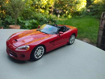 Ertl 1:18 - Modelauto - Dodge Viper DCC (2001), Nieuw