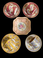 Limoges - Kop en schotel (9) - Porselein - met de hand, Antiek en Kunst