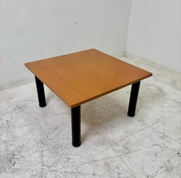 Coffeetable vierkant blad met zwart houten kolompoten, Vergader- of Presentatieruimte, Ophalen of Verzenden, Gebruikt, Tafel