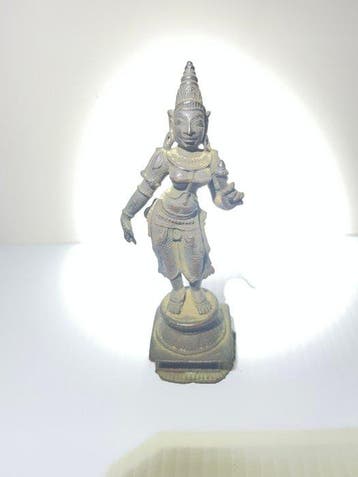 Zuid-Indische sculptuur van Bhu Devi - ca. 11,5 cm /4,5 inch