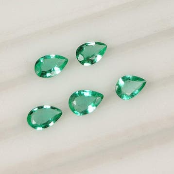 Zonder minimumprijs - 5 pcs Smaragd - 1.42 ct - nternational, Nieuw