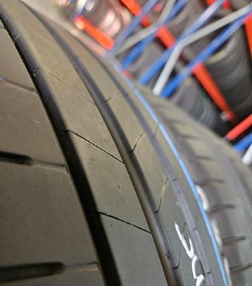 245/45/19 102Y AO BRIDGESTONE ZOMERBANDEN 6,3MM PROFIEL 4X, Band(en), Personenwagen, Zomerbanden, Ophalen