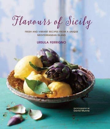 Flavours of Sicily - Ursula Ferrigno 9781849757065, Verzenden, Zo goed als nieuw, Ursula Ferrigno
