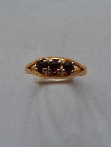 Trouwring - 21 kt. Geel goud Granaat - Antieke gouden ring