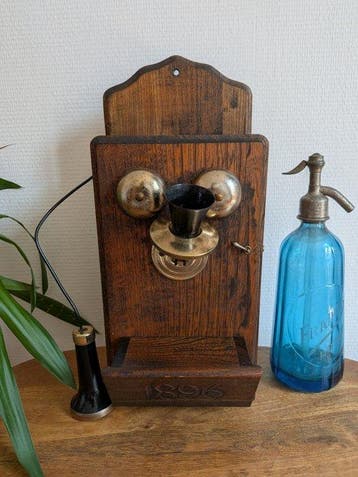 Trompe loeil - Drankkast - Glas, Hout, Metaal - Telefoon