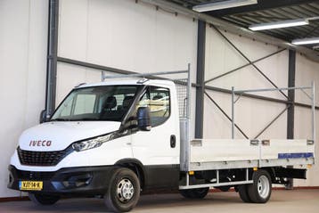 Iveco Daily 35C18H 3.0 AUTOMAAT TREKHAAK OPEN LAADBAK, Automaat, Stof, Gebruikt, Euro 6