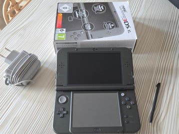Sony - New 3DS XL - Handheld gaming console - In originele, Nieuw