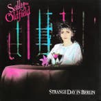 LP gebruikt - Sally Oldfield - Strange Day In Berlin, Verzenden, Zo goed als nieuw