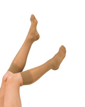 HEMA 2-pak kniekousen licht ondersteunend 40 denier beige, Verzenden, Nieuw, Beige