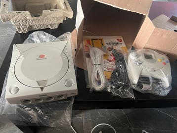 Sega - Dreamcast - Dreamcast - Videogameconsole + games - In, Nieuw
