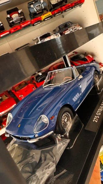 KK-Scale 1:18 - Modelauto - Ferrari 275 GTB/4 NART Spyder, Nieuw