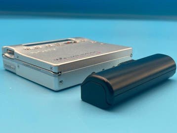 Sony - MZ-R900 Walkman, Nieuw