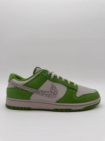 Nike - Nike Dunk Low AS Safari Swoosh Chlorophyll - Sneakers, Nieuw