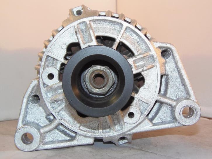 Dynamo 90A BMW, Auto-onderdelen, Motor en Toebehoren, Verzenden