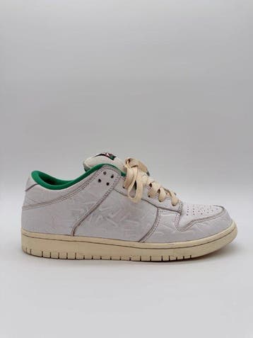 Nike - Sneakers - Maat: EU 42.5, Nieuw