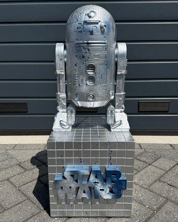 Daluxe Art - 1999 • XXL R2-D2 Display – Star Wars Edition