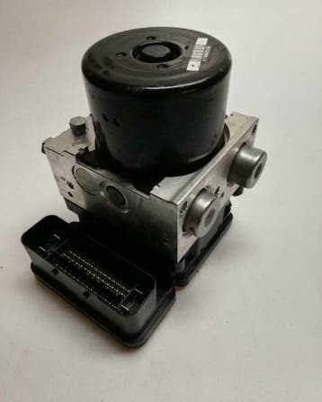 ABS pomp Bmw E90 E91 E92 325 330 335 - 2 jaar Garantie, Ophalen of Verzenden, Gereviseerd, BMW