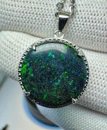 Opaal Cabochon - Hoogte: 26 mm - Breedte: 18.5 mm- 3.64 g -