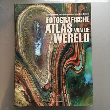 Fotografische Atlas van de Wereld 9789059560826, Verzenden, Gelezen