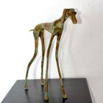 Abdoulaye Derme - sculptuur, Chien, Lévriers stylisé en