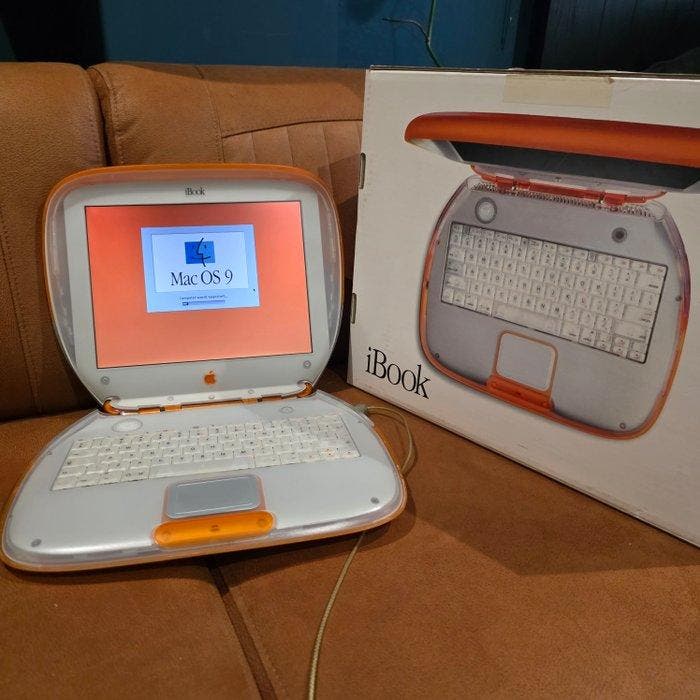 Apple iBook G3 Clamshell (Tangerine) 300MHz - Macintosh - In, Spelcomputers en Games, Spelcomputers | Overige Accessoires