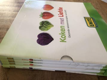 Koken met liefde Gezonde seizoensrecepten van EMTÉ, Boeken, Verzenden, Zo goed als nieuw, Ineke Vocking