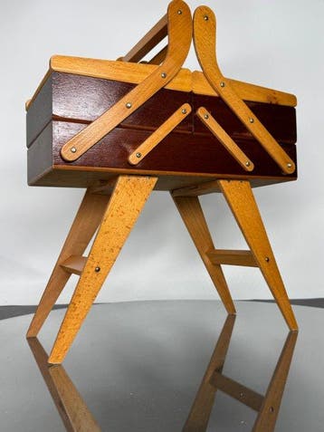 Naaidoos - Hout