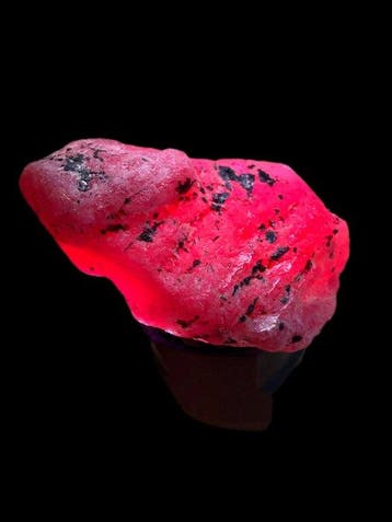 Robijn Duifrood robijn! 105,20 Ct. Mozambique Grote,