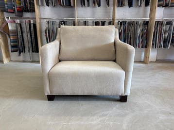 Pode Loveseat fauteuil – nieuw gestoffeerd – licht beige, Huis en Inrichting, Ophalen of Verzenden, Zo goed als nieuw
