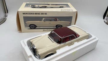 Autoart 1:18 - Modelauto - Mercedes Benz 280 SE Coupé 1968 -, Nieuw