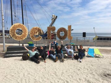 Laatste hutten beschikbaar tijdens Oerol op Terschelling!, Eigenaar