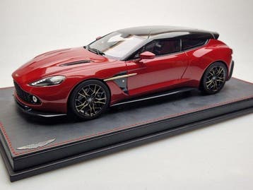 211-TwoEleven 1:18 - Modelauto - Aston Martin Zagato, Nieuw