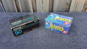 Maxell XLll 90 / TDK SA90 - Audiocassette - 1990, Nieuw