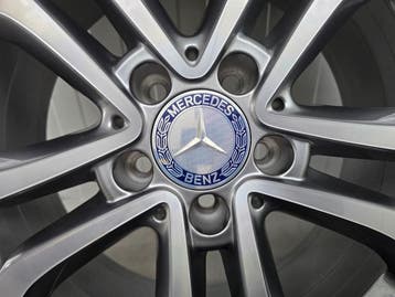 Mercedes C Klasse 18inch velgen NIEUWE winterbanden breedset, Auto-onderdelen, Banden en Velgen, Banden en Velgen, Nieuw, 17 inch