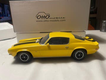 Otto Mobile 1:12 - Modelauto - Chevrolet Camaro Z28, Nieuw