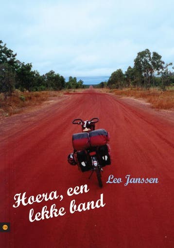 Hoera, een lekke band - Leo Janssen 9789048410675, Verzenden, Gelezen, Leo Janssen