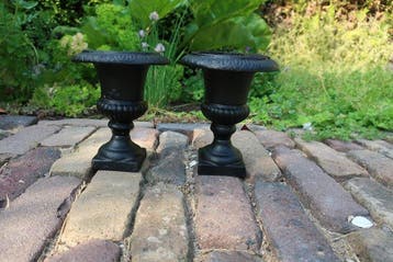 Jardinière (2) - Gietijzer - set tuinvazen