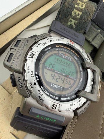 Casio - Casio Pro Trek PRT-40RL-1B – Winter Edition – Full, Nieuw