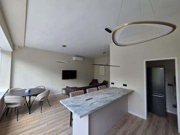 Te huur: Appartement Stationsweg in Leiden, Huizen en Kamers, Leiden, Appartement, Zuid-Holland