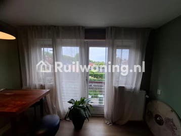 Knusse flat in Woerden zoekt woning in De Fryske Marren