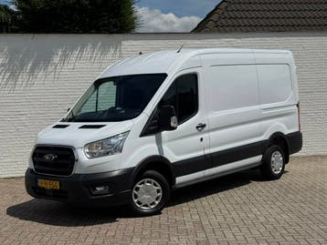Ford Transit 130pk L2H2 Trend Airco Cruise Pdc 3 Zitplaatsen, Stof, Gebruikt, Wit, Dealer onderhouden
