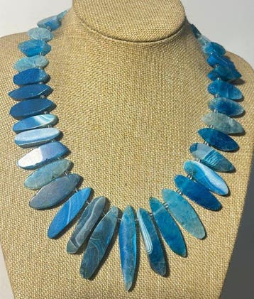 Set van natuurlijk blauw agaat uit Brazilië /1100 ct / Zeer
