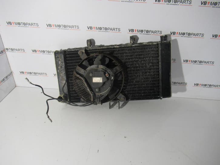 Suzuki GSF 400 Bandit Radiateur radiator, Motoren, Onderdelen | Suzuki, Ophalen of Verzenden