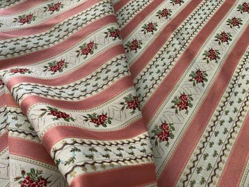 Provencaalse charme met strepen en knoppen. - Meubelstof - 3