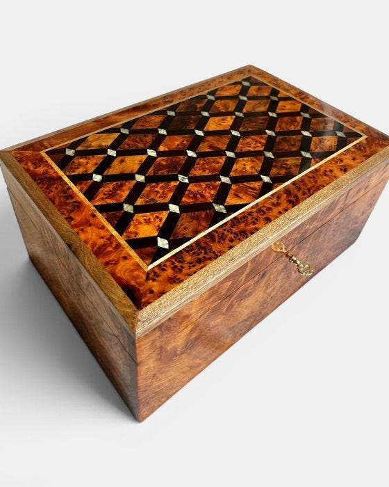 Sieradendoos - Thuya, Antiek en Kunst, Curiosa en Brocante