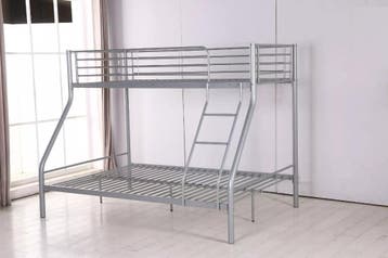 Stapelbed | Drie persoons | Trio bed | Wit of Zilver, Huis en Inrichting, Slaapkamer | Stapelbedden en Hoogslapers, 160 tot 180 cm