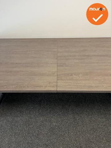 Ahrend Vergadertafel - Rechthoekig - 240x120cm - Oak Dark -, Vergader- of Presentatieruimte, Ophalen of Verzenden, Gebruikt, Tafel